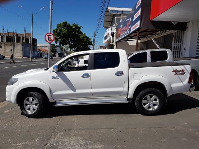 Hilux SRV - Único dono - Estado de 0Km - Foto 16