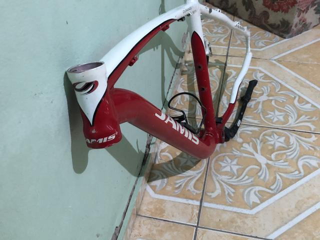 Vendo quadro tamanho 17 /26 james durango 1 e suspensão grind - Foto 3