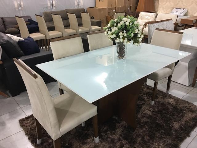 Mesa REAL seis cadeiras de madeira e pintura laka luxo