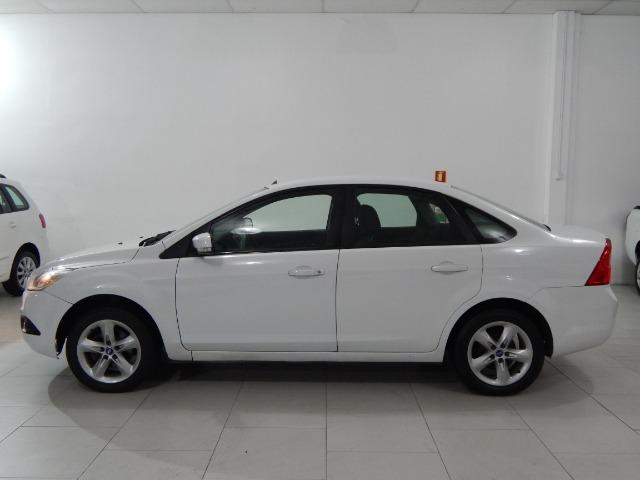 Ford Focus sedan 1.6 - Foto 4
