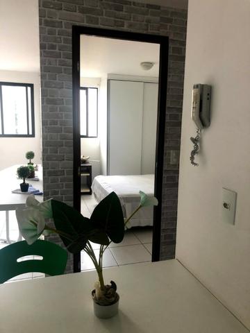Lindo apartamento mobiliado quarto e sala area nobre de Jatiuca - 2 qds praia - Foto 15