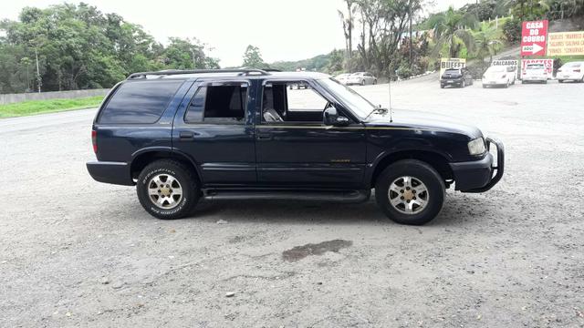 Vendo blazer executive 96/97 troco por zafira. - Foto 6
