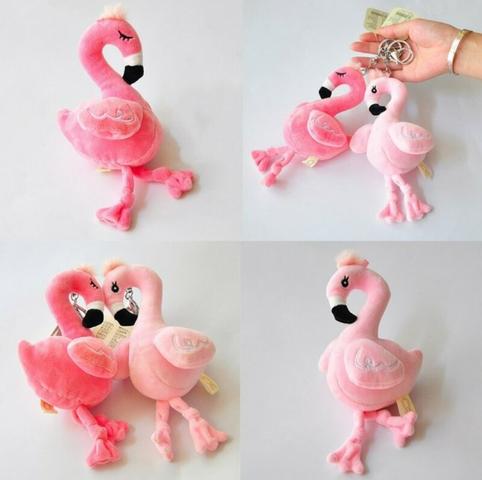 Chaveiro Flamingo Miniatura Pelúcia Pássaro Meninas Jardim - Foto 3