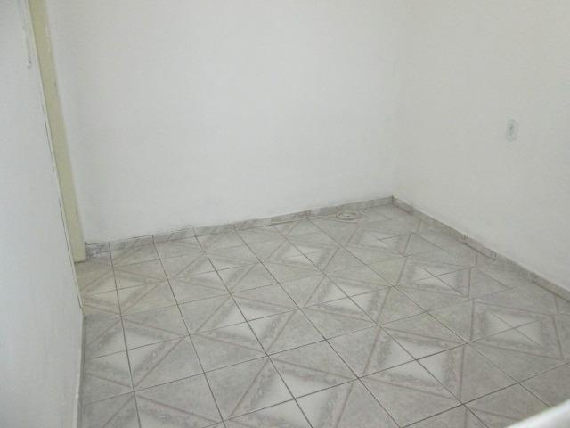 Ótima Casa Linear com 2 Quartos e Terraço em Guadalupe - Foto 16