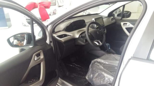 PEUGEOT 2008 M ALLURE 1.6 AUT 2020 - Foto 6