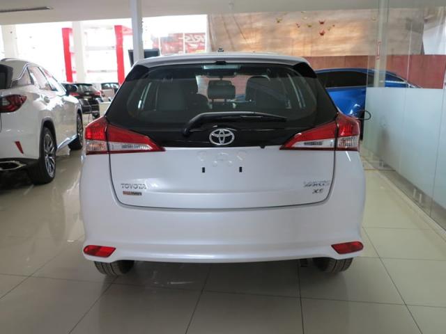 TOYOTA YARIS HATCH XS AT 19/20 - Foto 5