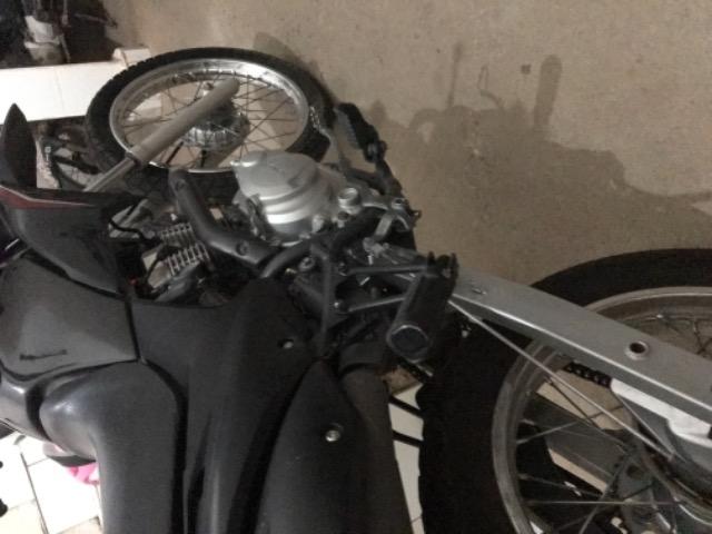Troco em carro moto oportunidade - Foto 6