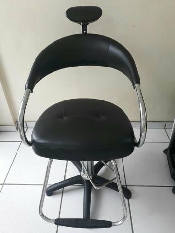 Móveis pra salão semi -novos