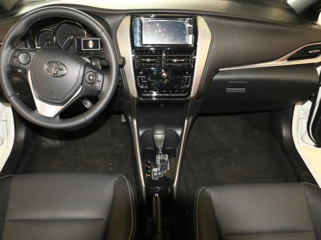 TOYOTA YARIS HATCH XS AT 19/20 - Foto 7