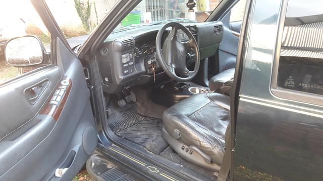 Vendo blazer executive 96/97 troco por zafira. - Foto 4
