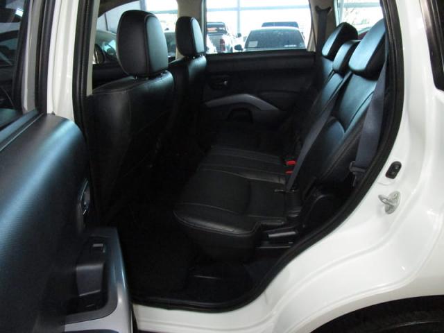MITSUBISHI OUTLANDER 2.0 16V 160CV - Foto 11
