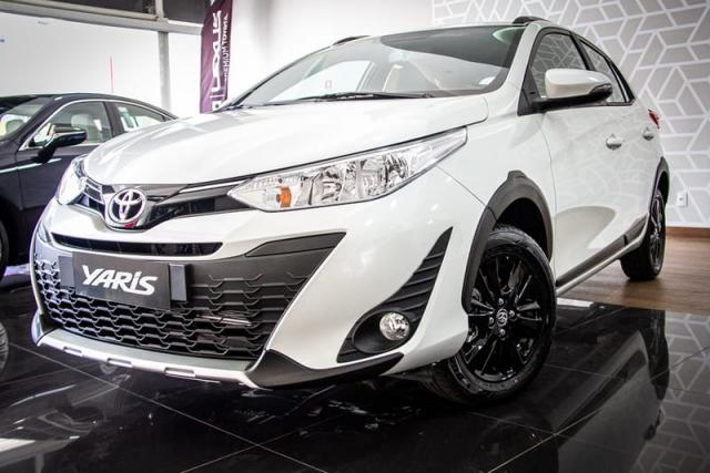 TOYOTA YARIS HATCH X-WAY AT 19/20