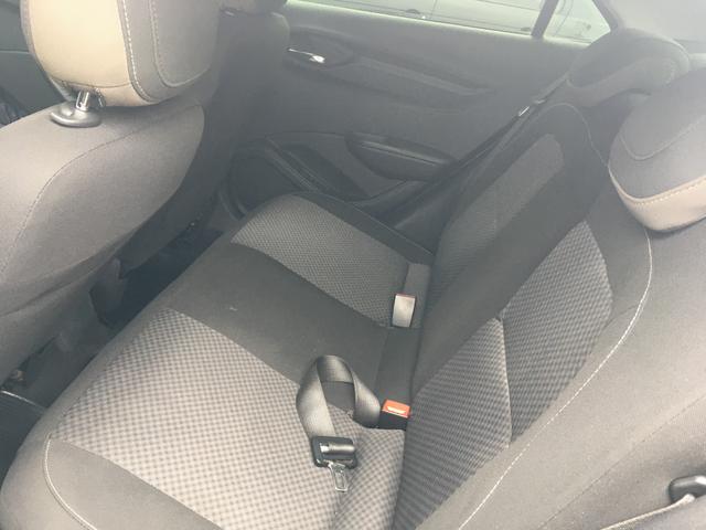 Já financiado - Vendo prisma Automático - Foto 10