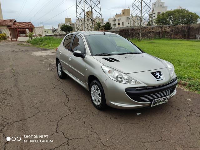 Peugeot 207 xr 2011 1.4 - Foto 2