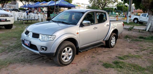 L200 triton hpe top linha