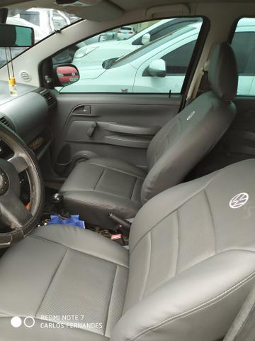Vendo VW Fox 1.6 2005 4p Flex/GNV com ar/dh/trava - Foto 8