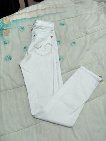 Calça jeans branca tam: 38 Cós alto, R$20 - Foto 2