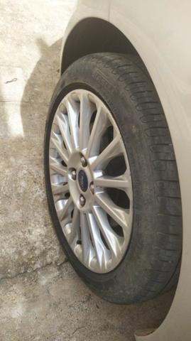 FordFiesta sedan Titanium - Foto 5