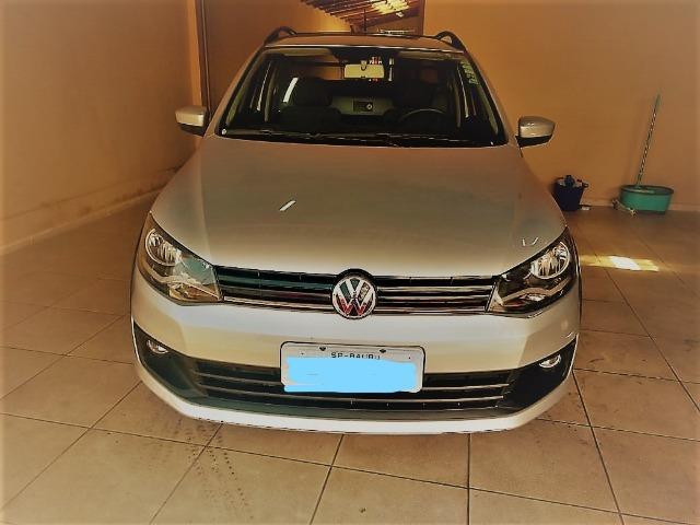 "Vendo Saveiro Cabine Estendida Trend 1.6 2014. Baixíssima quilometragem". Perfeito estado