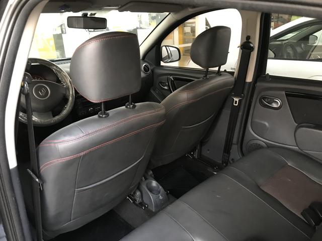 Renault Sandero Stepway 1.6 - Foto 4