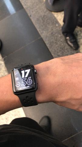 Apple Watch Serie 3 Nike - 42mm - Foto 4