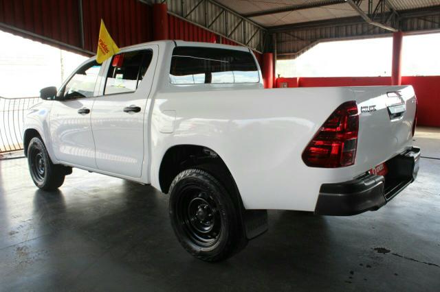 Hilux cd std MT 4x4 2.8 2017 - Foto 3