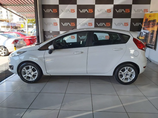 Ford Fiesta automático 2014/2015 - Foto 4