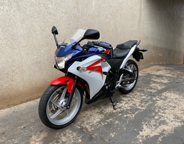 HONDA CBR 250R 2012 RARIDADE DE COLEÇÃO 4MKM