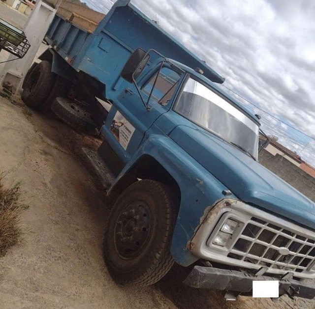 11000 FORD 1990