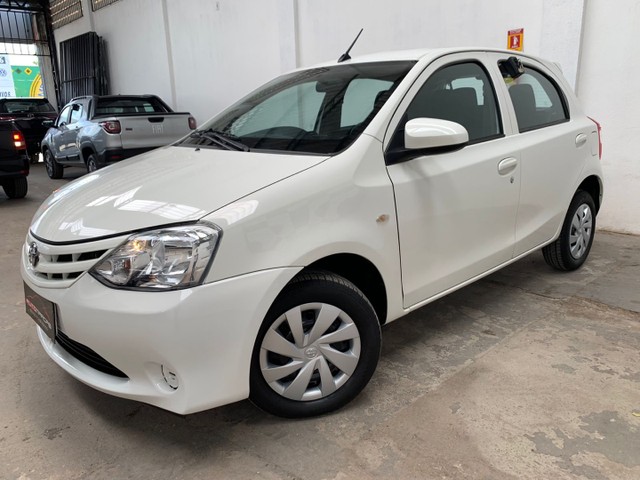 ETIOS X 1.3 AUTOMÁTICO