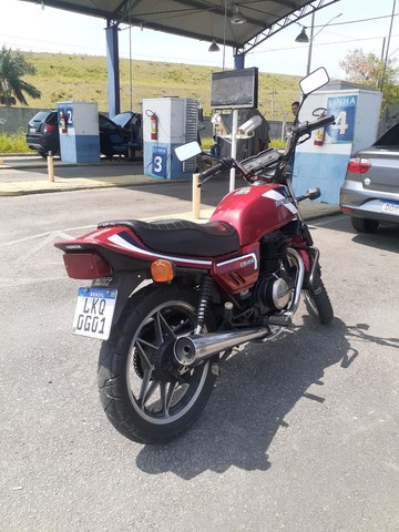 CB 450CC ANO 1986 COM O 2021 VISTORIADO NO DIGITAL SÓ 8900 ACEITO TROCA LEIA