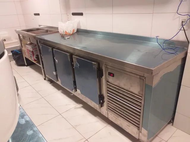 Coifas com sistema de exaustão em aço inox  - Mesas em aço inoxidável - Pia em aço inox  - Foto 4