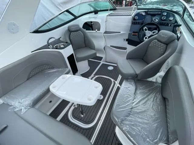 Ventura V265 (27pés) 2026 c/ TETO-   Ñ Focker Nx Phantom NHD Triton - Foto 8