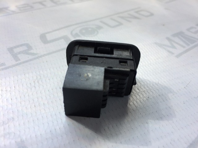 interruptor botao do alarme linha volkswagem golf tsi 14/tiguan 14/polo02/amarok/jetta - Foto 3
