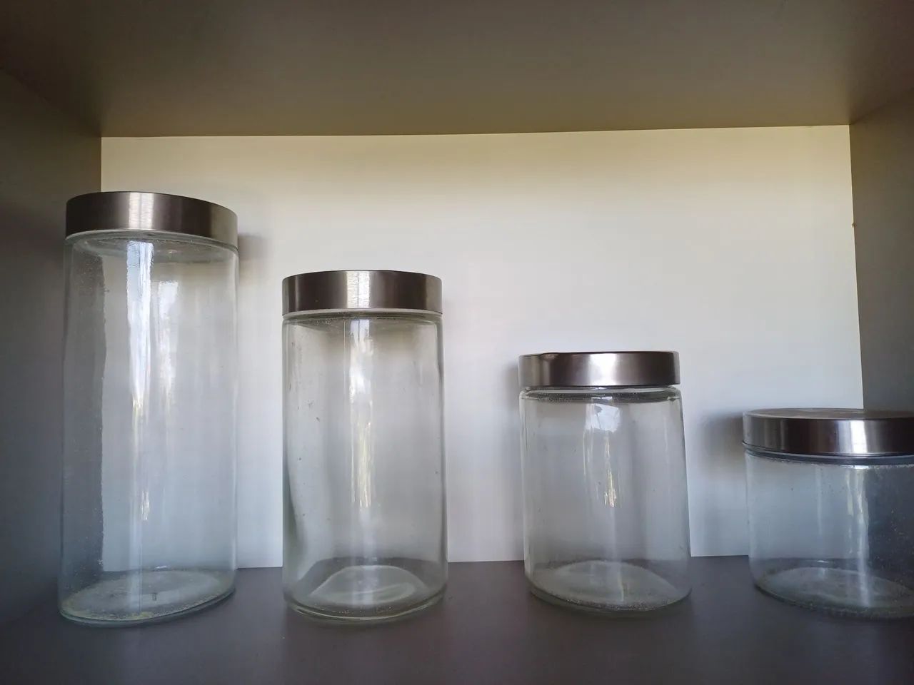 Conj. 4 potes de vidro c tampa de inox - Foto 2