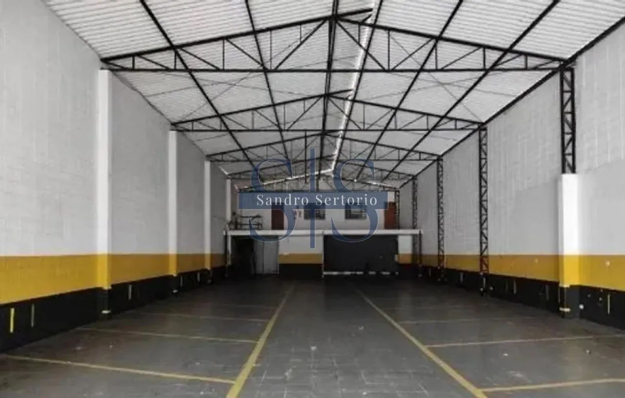 Galpão para alugar possui 475 m²  32 vagas 4 banheiros  em Rudge Ramos - São Bernardo do C