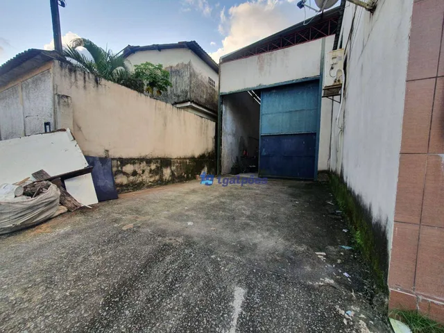 Galpão com 350 m² à 50 metros da Rodovia BR 101 em Igarassu - PE