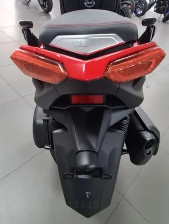 YAMAHA XMAX ABS - Foto 3