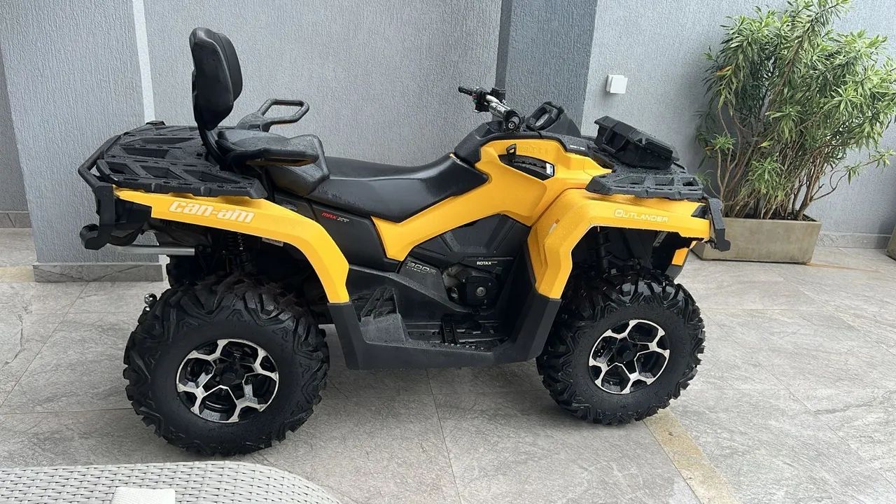BRP CAN AM MAX XT 800R 