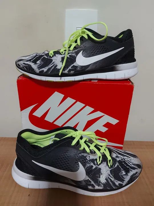 Tenis Nike Free TR FIT 5 (38) - Foto 3