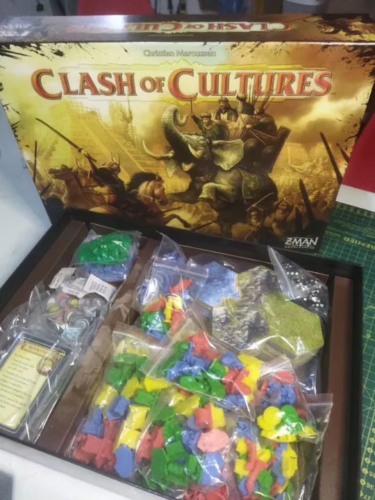 Clash of Cultures jogo de tabuleiro