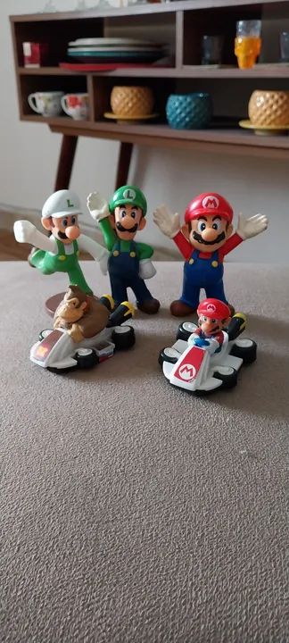 Mario e Luigi 5 brinquedos Mario Kart 