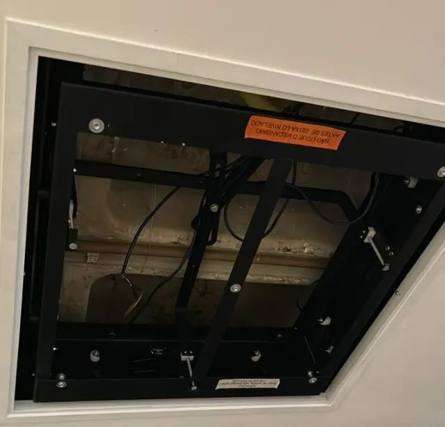 Promo black Lift elevador oara Projetor GLi 115 G2 Gaia - Foto 6