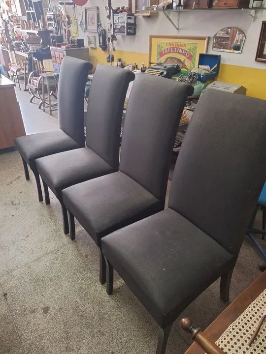 4 cadeiras usadas madeiramento perfeito