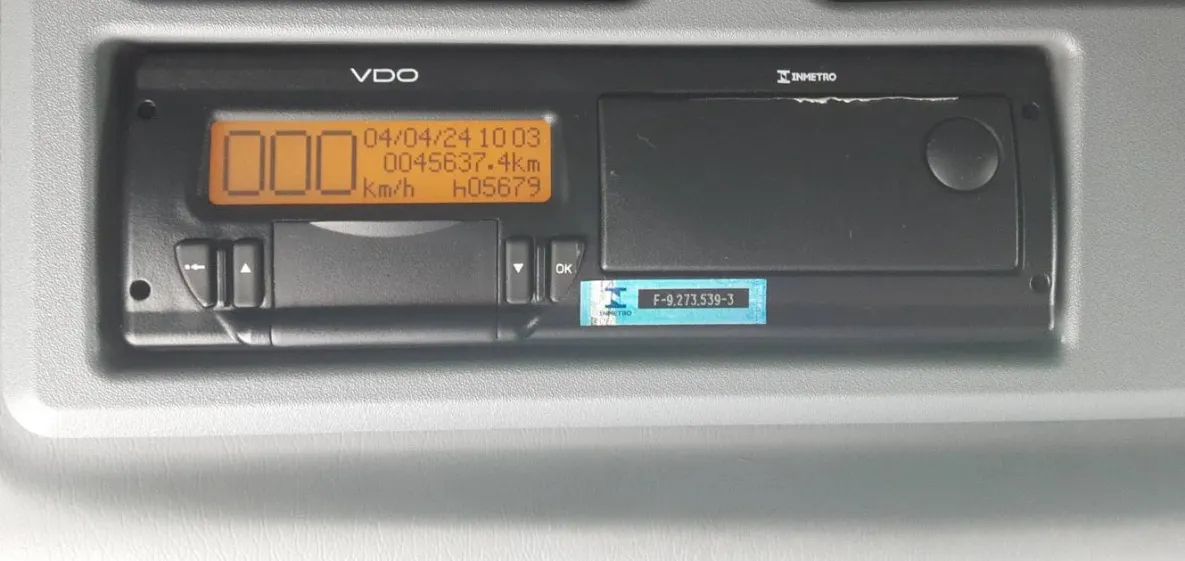 MB Axor 2544 ano 2022, 6x2, com 45.600 Km, Bug leve, em SP - Foto 5