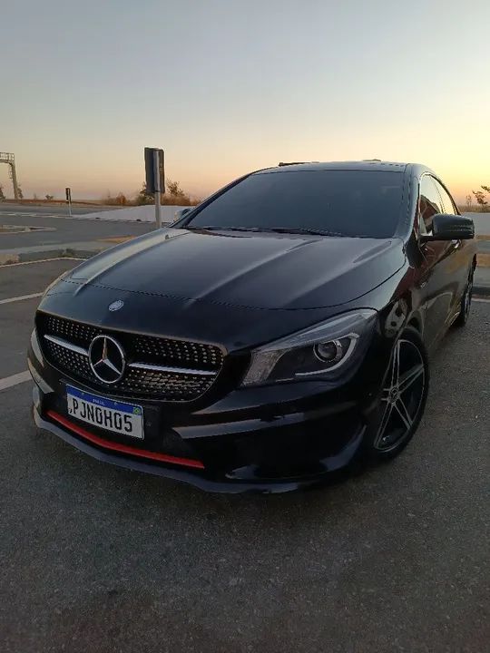 Mercedes CLA 250 SPORT 4matic carro muito novo 75.000 km