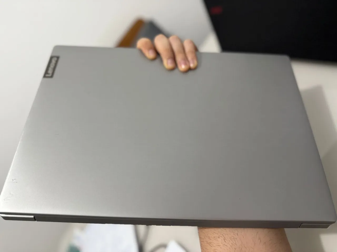 Notebook Lenovo - Design Moderno e Desempenho Incrível!