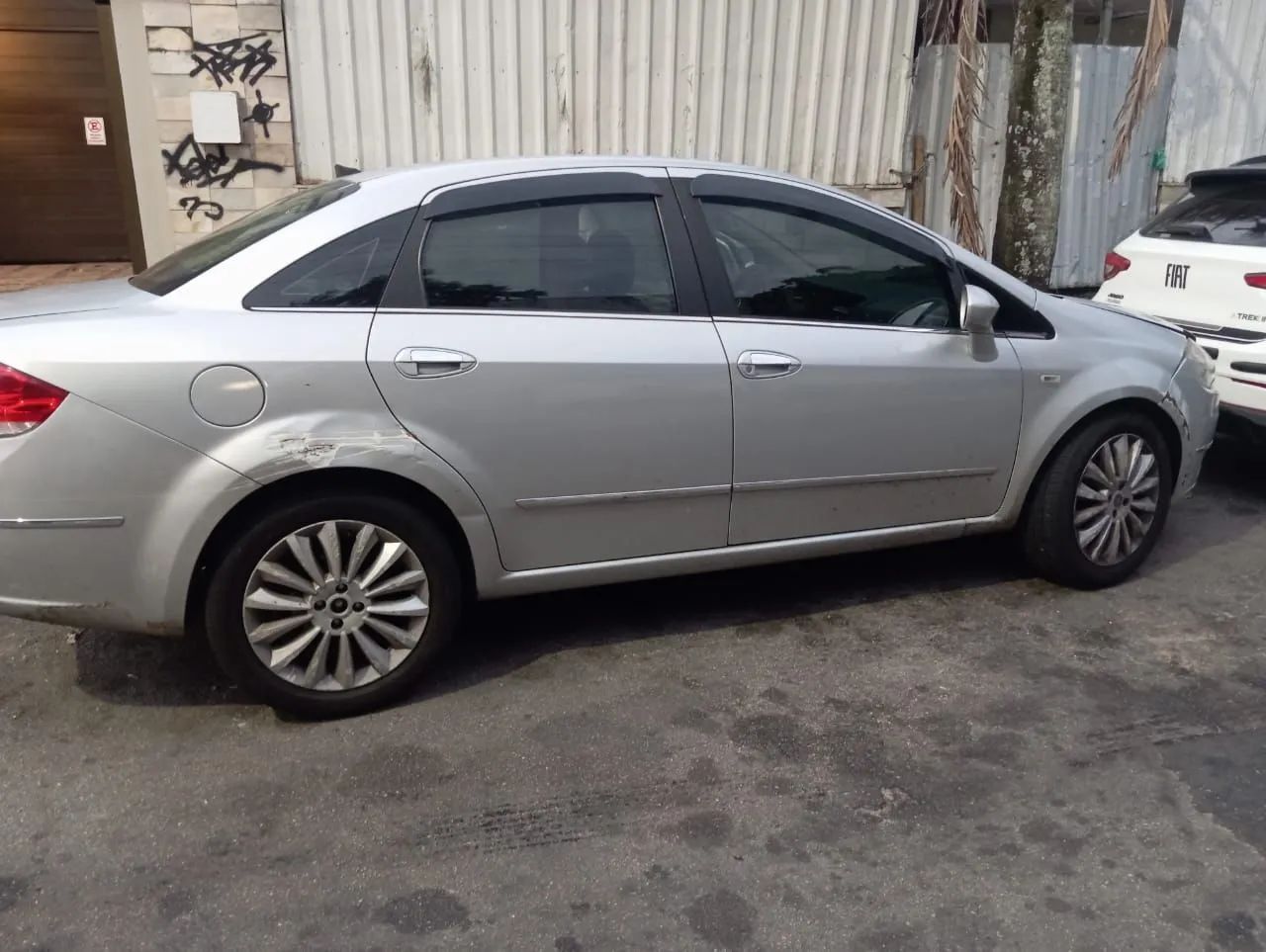 Fiat Linea 2010 photo 2