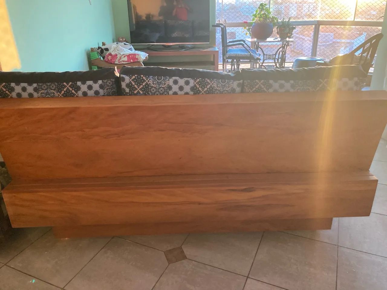 Sofa de madeira maciça  - Foto 3