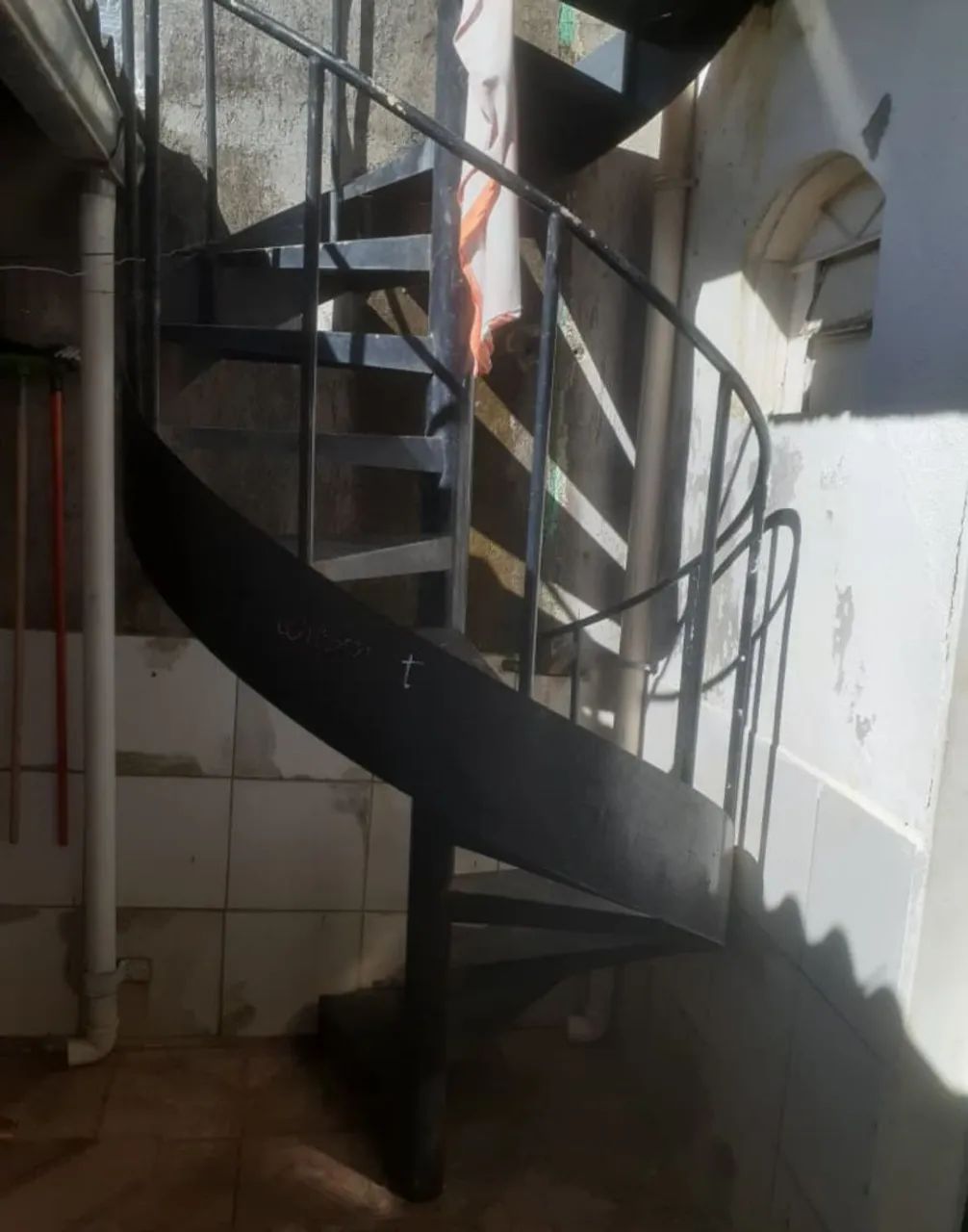 Escada Caracol de Ferro  - Foto 2
